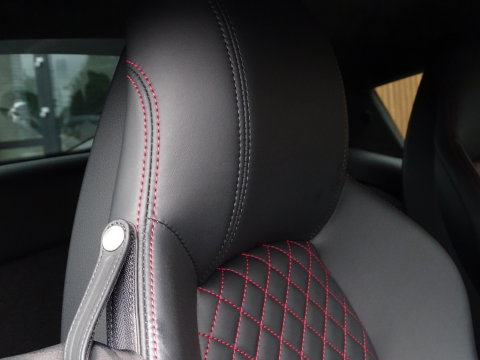 Audi R8 4.2 V8 FSI 421PK / Carbon / Liftsysteem / LED / B&O
