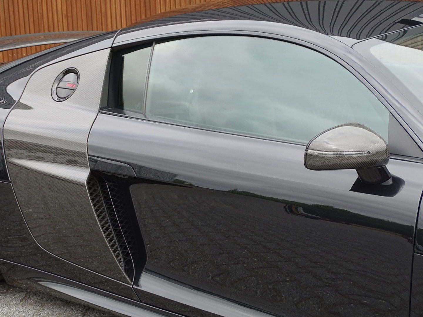 Audi R8 4.2 V8 FSI 421PK / Carbon / Liftsysteem / LED / B&O