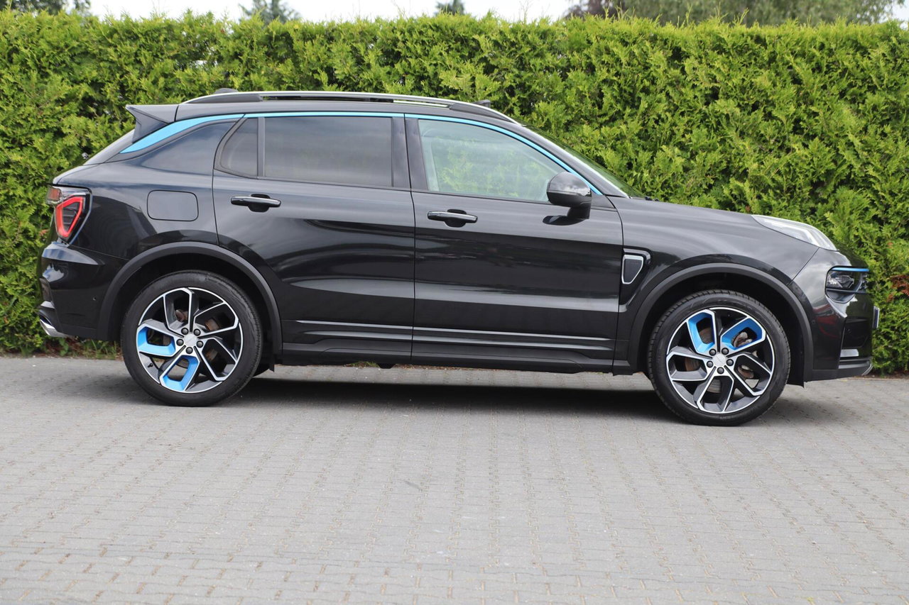Lynk & Co 01