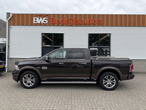 Dodge Ram Pick-Up 1500 5.7 V8 4x4 Crew Cab 5'7 Longhorn Laramie / vaste prijs rijklaar € 24.950 marge / euro 6 / lease vanaf € 407 / luchtvering / bedslide / trekhaak 3500 kg / goed onderhouden !