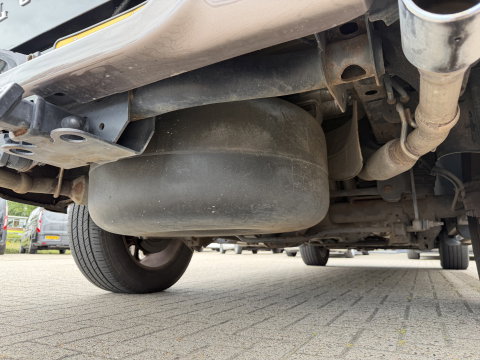 Dodge Ram Pick-Up 1500 5.7 V8 4x4 Crew Cab 5'7 Longhorn Laramie / vaste prijs rijklaar € 24.950 marge / euro 6 / lease vanaf € 407 / luchtvering / bedslide / trekhaak 3500 kg / goed onderhouden !
