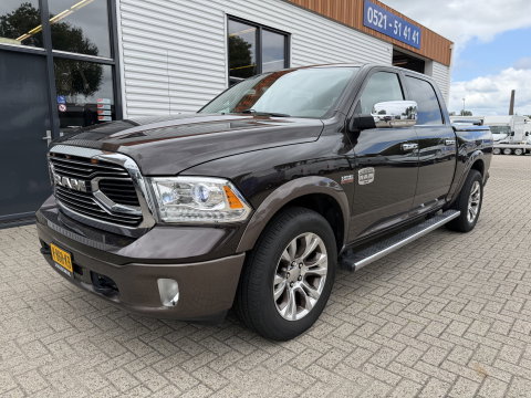 Dodge Ram Pick-Up 1500 5.7 V8 4x4 Crew Cab 5'7 Longhorn Laramie / vaste prijs rijklaar € 24.950 marge / euro 6 / lease vanaf € 407 / luchtvering / bedslide / trekhaak 3500 kg / goed onderhouden !