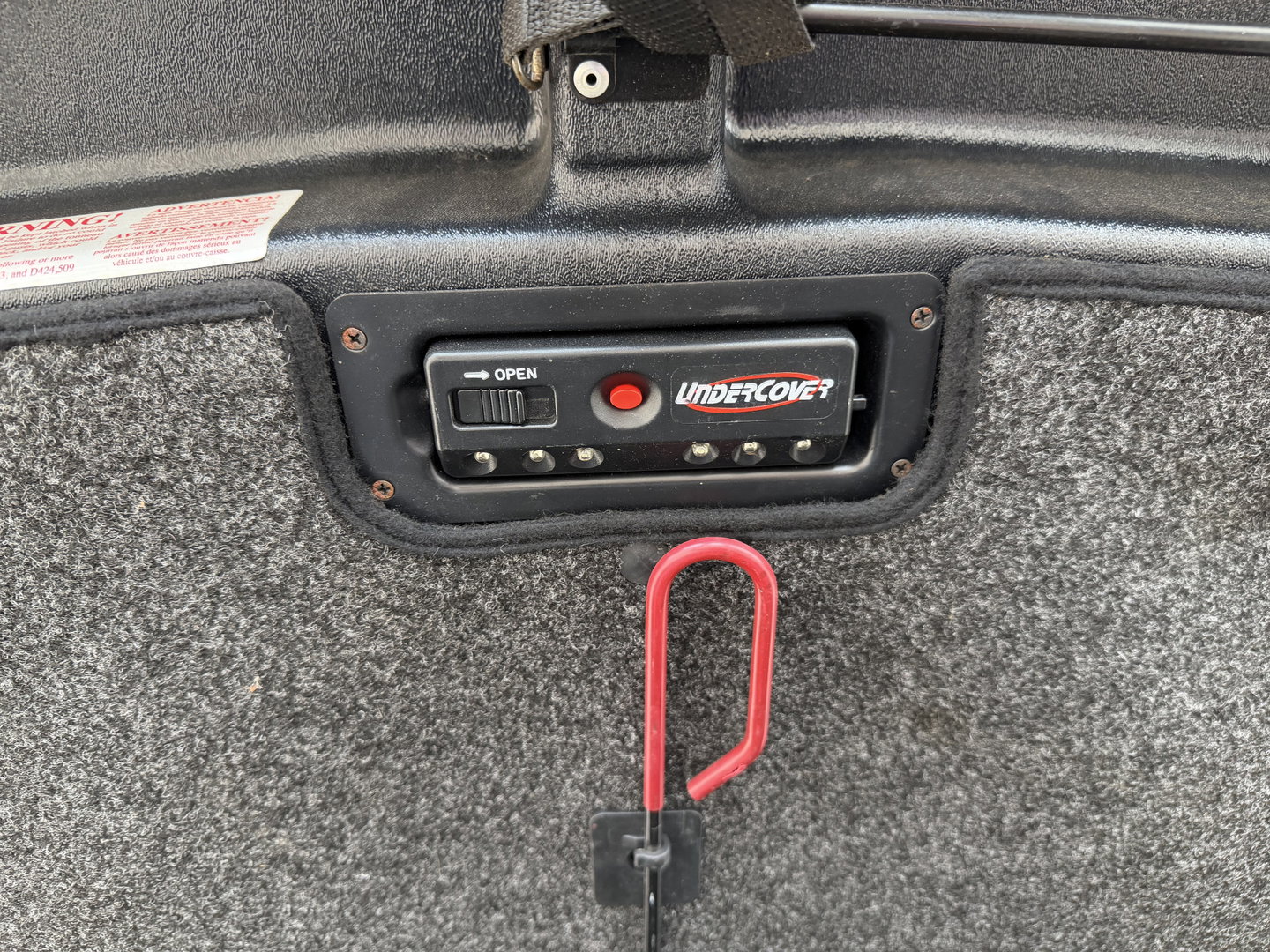 Dodge Ram Pick-Up 1500 5.7 V8 4x4 Crew Cab 5'7 Longhorn Laramie / vaste prijs rijklaar € 24.950 marge / euro 6 / lease vanaf € 407 / luchtvering / bedslide / trekhaak 3500 kg / goed onderhouden !