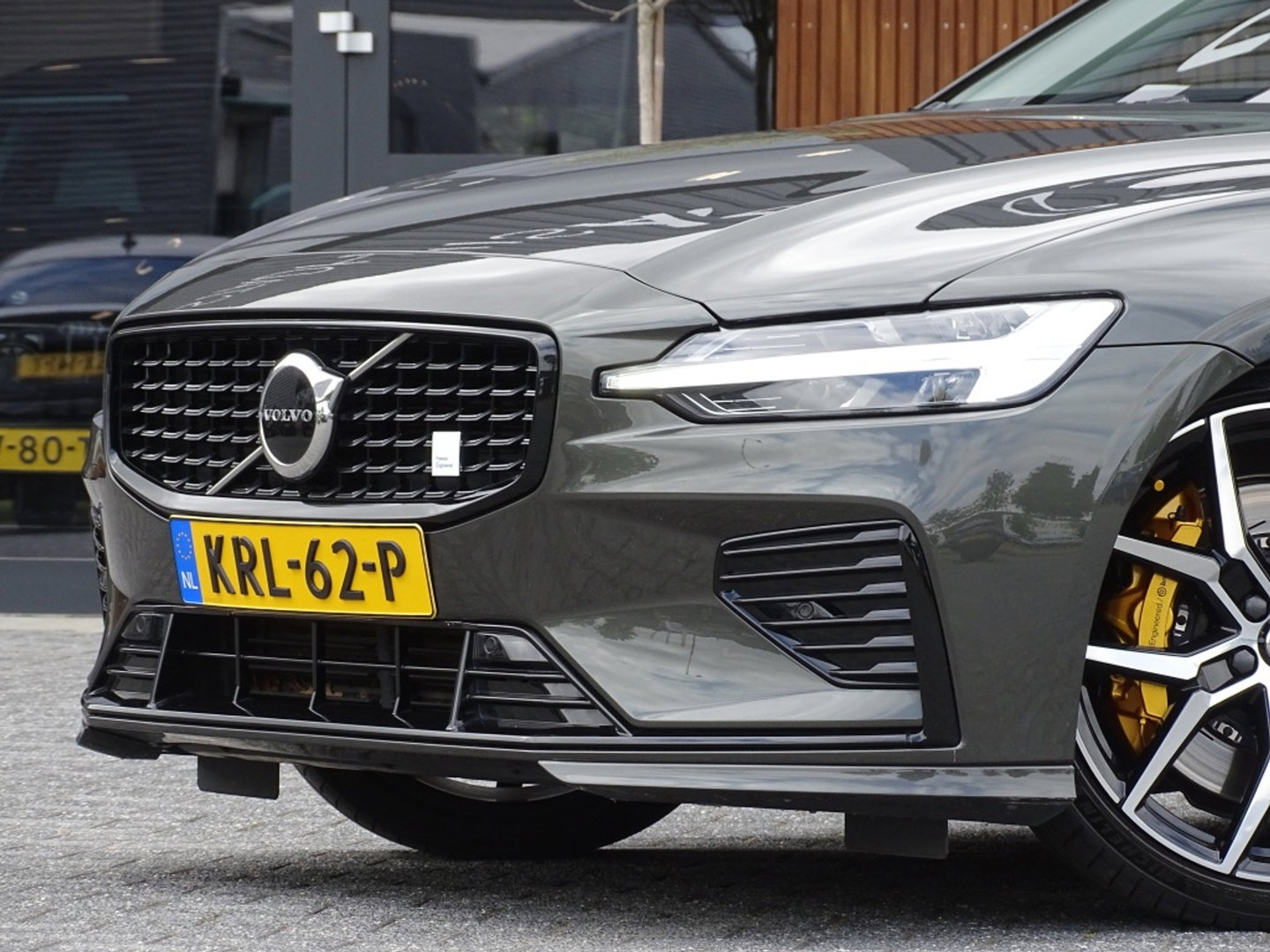 Volvo V60 T8 AWD 405PK Inscription Plug-In Hybrid / Heico Ed. / LED