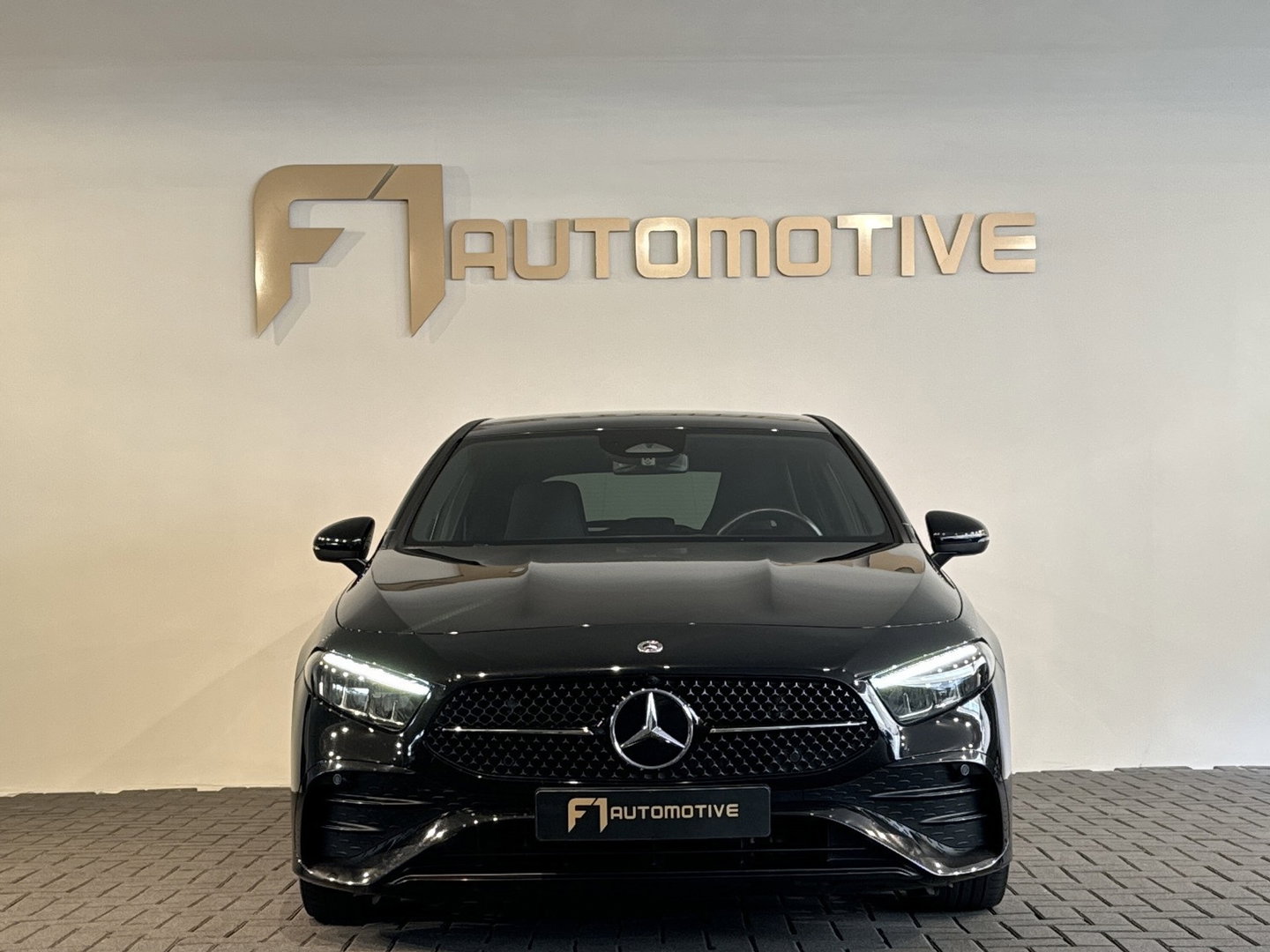 Mercedes-Benz A-Klasse 200 AMG Line Camera|Sfeer|Stoelverwarming