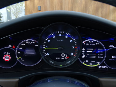 Porsche Panamera 2.9 V6 4 E-Hybrid 462PK / Softclose / Approved / PDLS+ / Nachtzicht