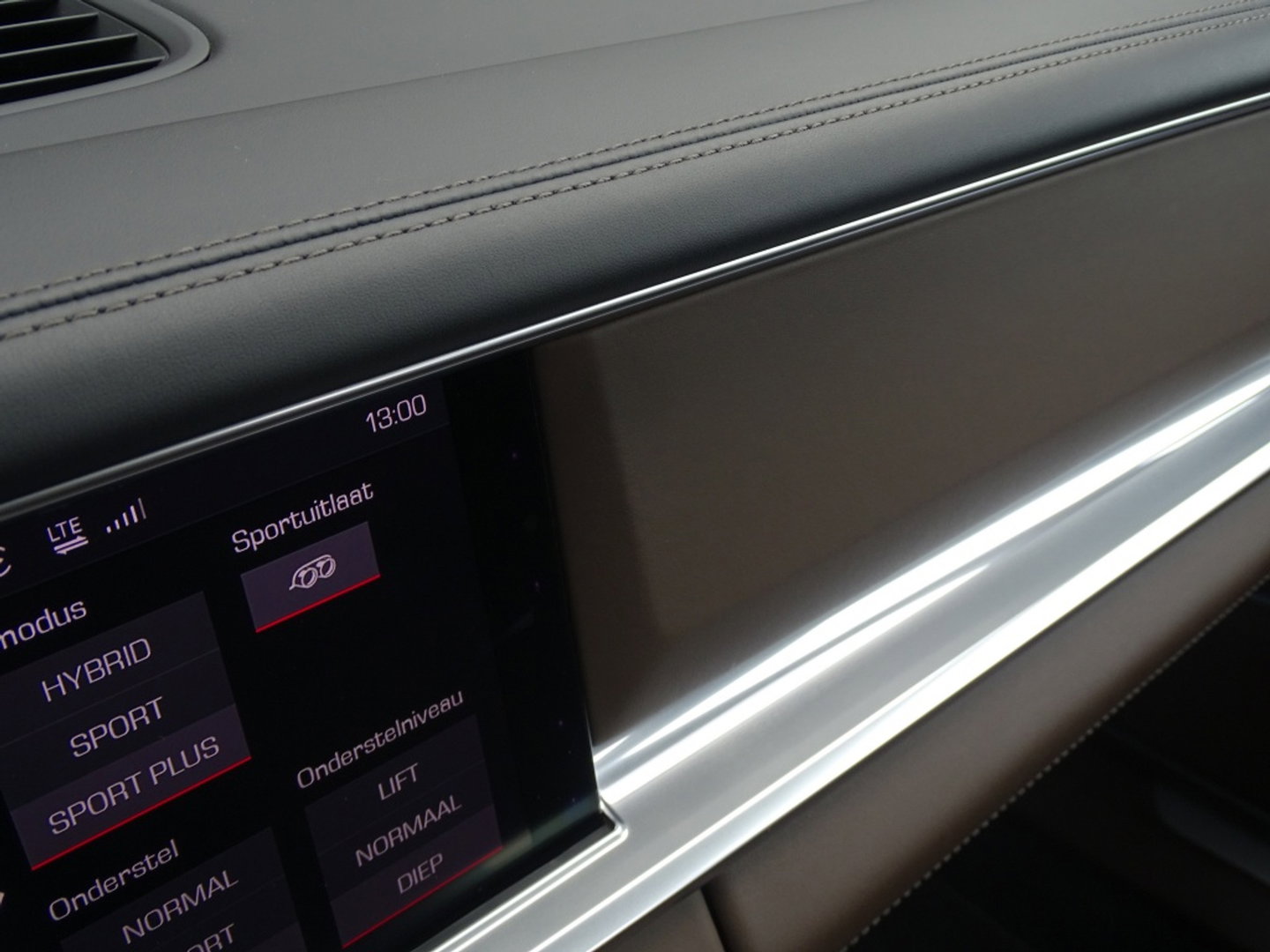 Porsche Panamera 2.9 V6 4 E-Hybrid 462PK / Softclose / Approved / PDLS+ / Nachtzicht