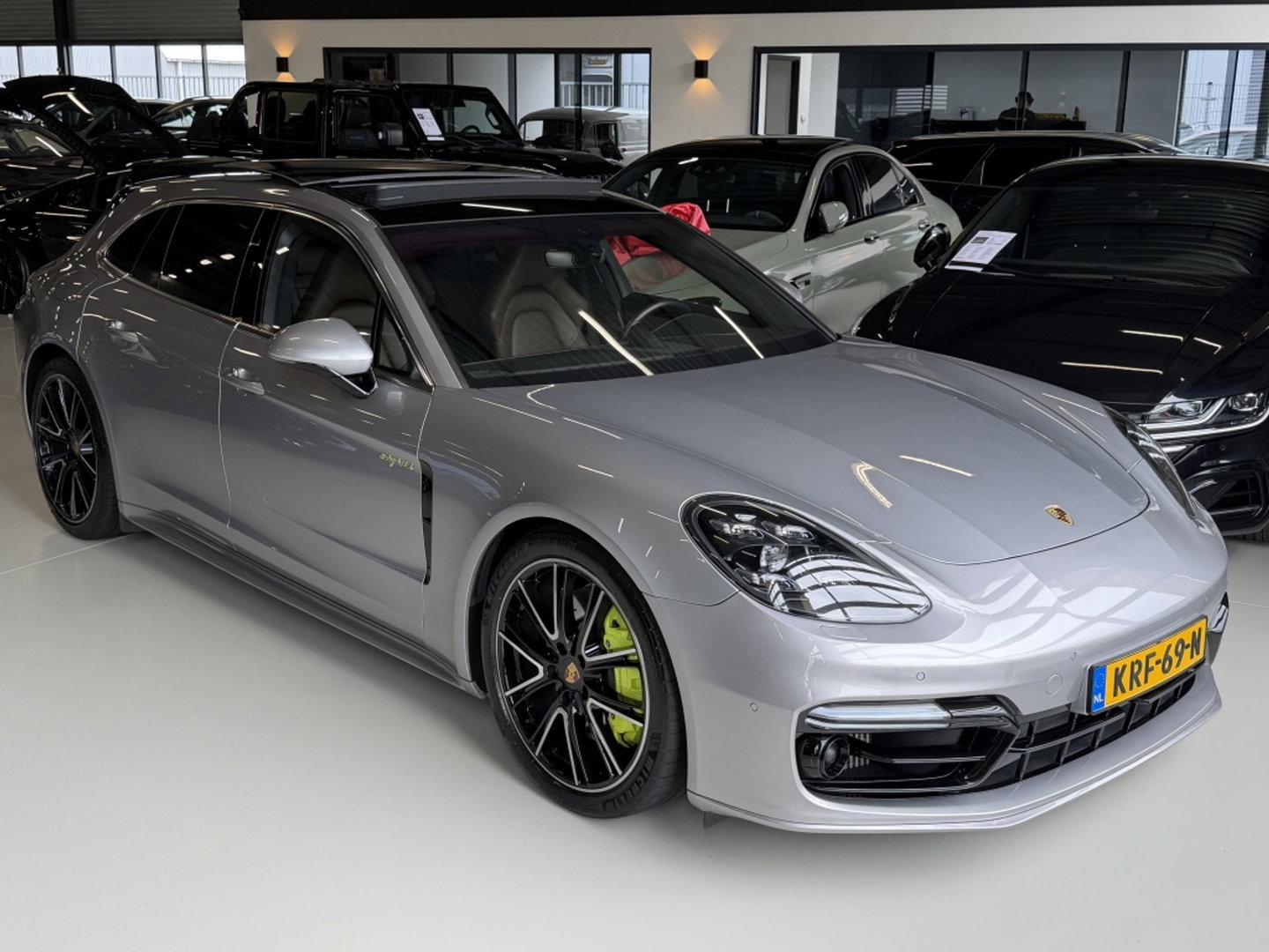 Porsche Panamera 2.9 V6 4 E-Hybrid 462PK / Softclose / Approved / PDLS+ / Nachtzicht