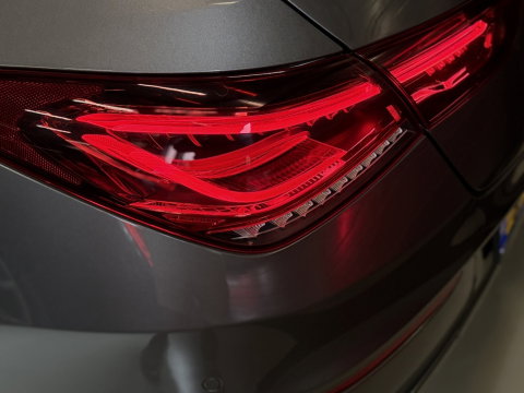 Mercedes-Benz CLA-Klasse Shooting Brake 250 225PK AMG / panorama / *NAP*