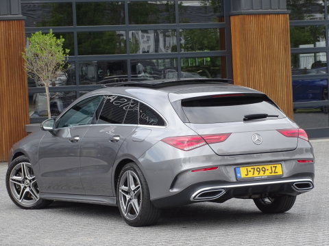 Mercedes-Benz CLA-Klasse Shooting Brake 250 225PK AMG / panorama / *NAP*