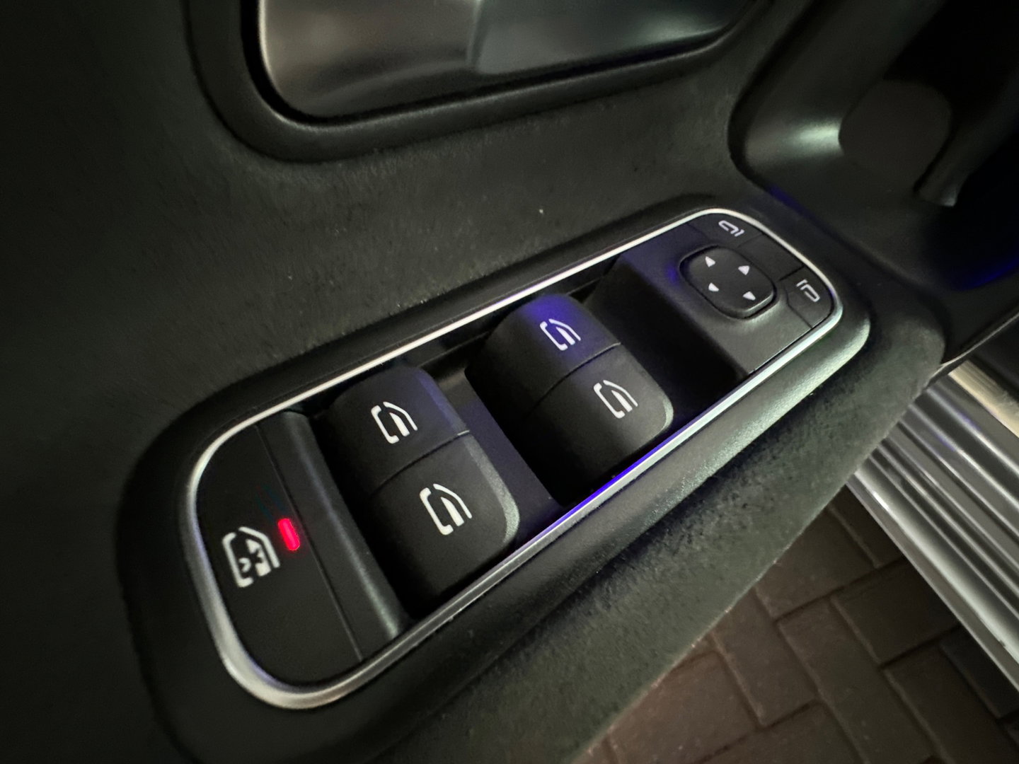 Mercedes-Benz A-Klasse 180 Business Solution AMG Camera |Sfeerverlichting|Stoelverwarming|Lane Assist| Cruise Control