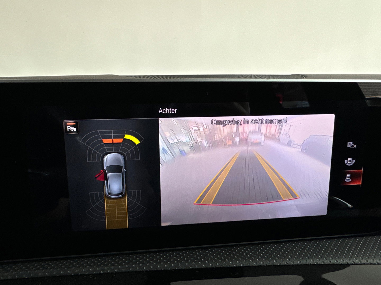 Mercedes-Benz A-Klasse 180 Business Solution AMG Camera |Sfeerverlichting|Stoelverwarming|Lane Assist| Cruise Control