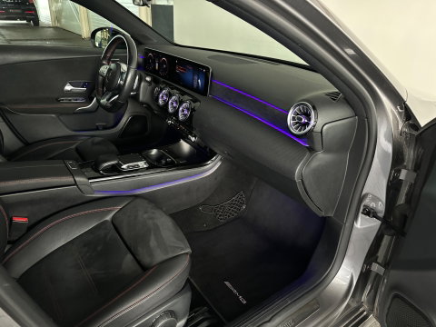 Mercedes-Benz A-Klasse 180 Business Solution AMG Camera |Sfeerverlichting|Stoelverwarming|Lane Assist| Cruise Control