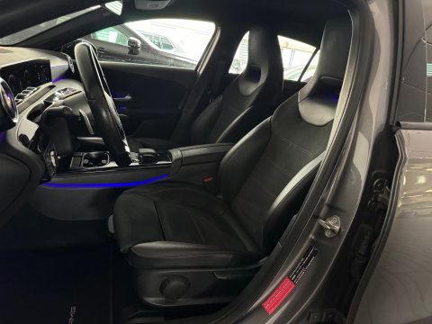 Mercedes-Benz A-Klasse 180 Business Solution AMG Camera |Sfeerverlichting|Stoelverwarming|Lane Assist| Cruise Control