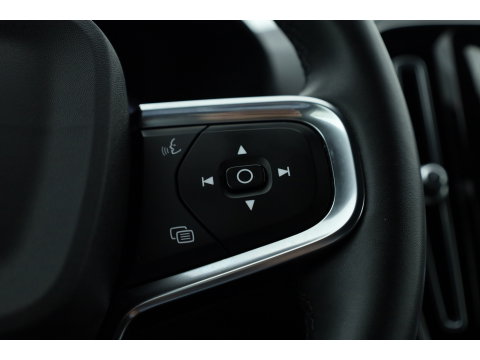 Volvo XC40 T4 Plug-in hybrid Plus Bright | Adapt. Cruise | Stoel- Stuurverw. | Camera | NAV + CarPlay | Bliss (Dodehoekdet. |