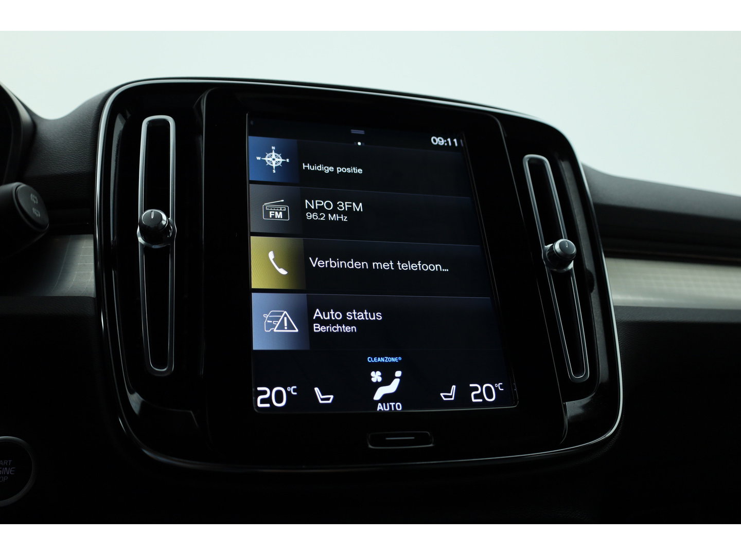 Volvo XC40 T4 Plug-in hybrid Plus Bright | Adapt. Cruise | Stoel- Stuurverw. | Camera | NAV + CarPlay | Bliss (Dodehoekdet. |