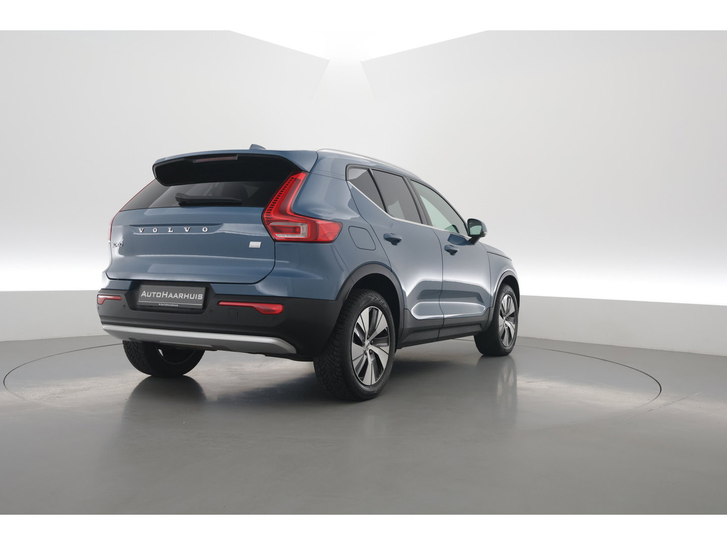 Volvo XC40 T4 Plug-in hybrid Plus Bright | Adapt. Cruise | Stoel- Stuurverw. | Camera | NAV + CarPlay | Bliss (Dodehoekdet. |