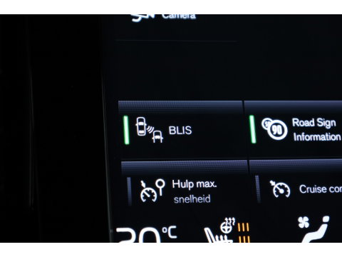 Volvo XC40 T4 Plug-in hybrid Plus Bright | Adapt. Cruise | Stoel- Stuurverw. | Camera | NAV + CarPlay | Bliss (Dodehoekdet. |