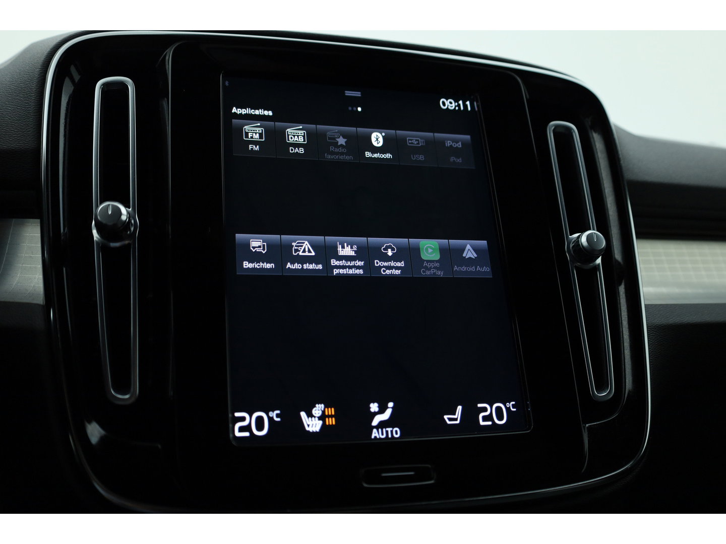 Volvo XC40 T4 Plug-in hybrid Plus Bright | Adapt. Cruise | Stoel- Stuurverw. | Camera | NAV + CarPlay | Bliss (Dodehoekdet. |
