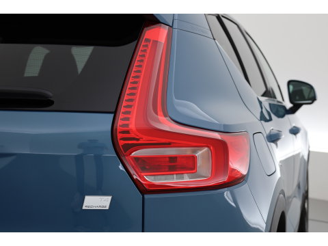 Volvo XC40 T4 Plug-in hybrid Plus Bright | Adapt. Cruise | Stoel- Stuurverw. | Camera | NAV + CarPlay | Bliss (Dodehoekdet. |