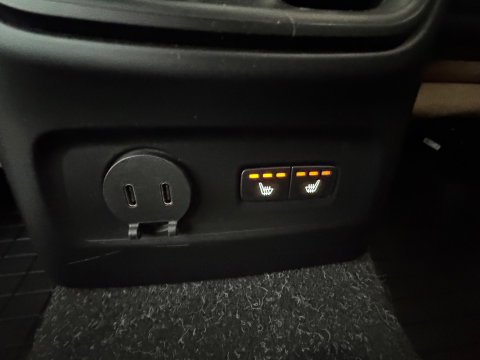 Volvo XC40 1.5 T5 Recharge R-Design Pano|Trekhaak|Blindspot|Memory|H/K|Keyless