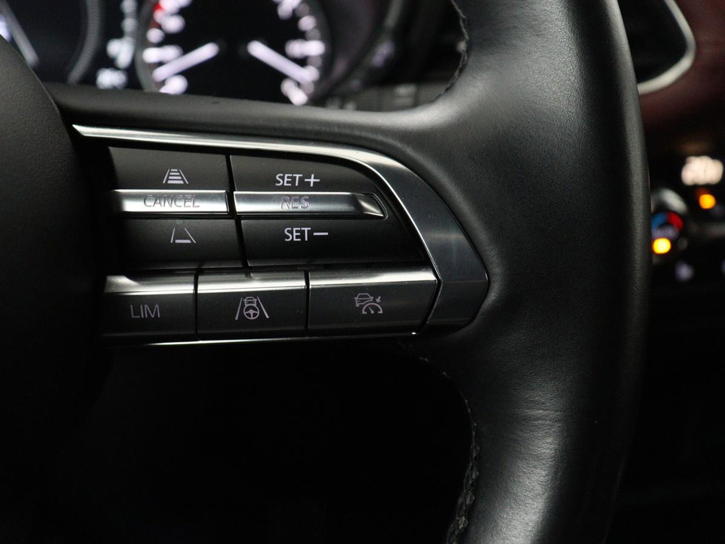 Mazda 3 2.0 e-SkyActiv-X M Hybrid 186 Luxury