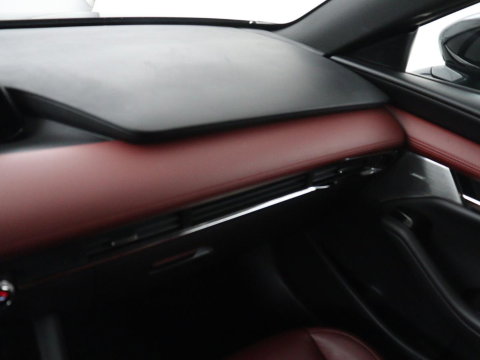 Mazda 3 2.0 e-SkyActiv-X M Hybrid 186 Luxury