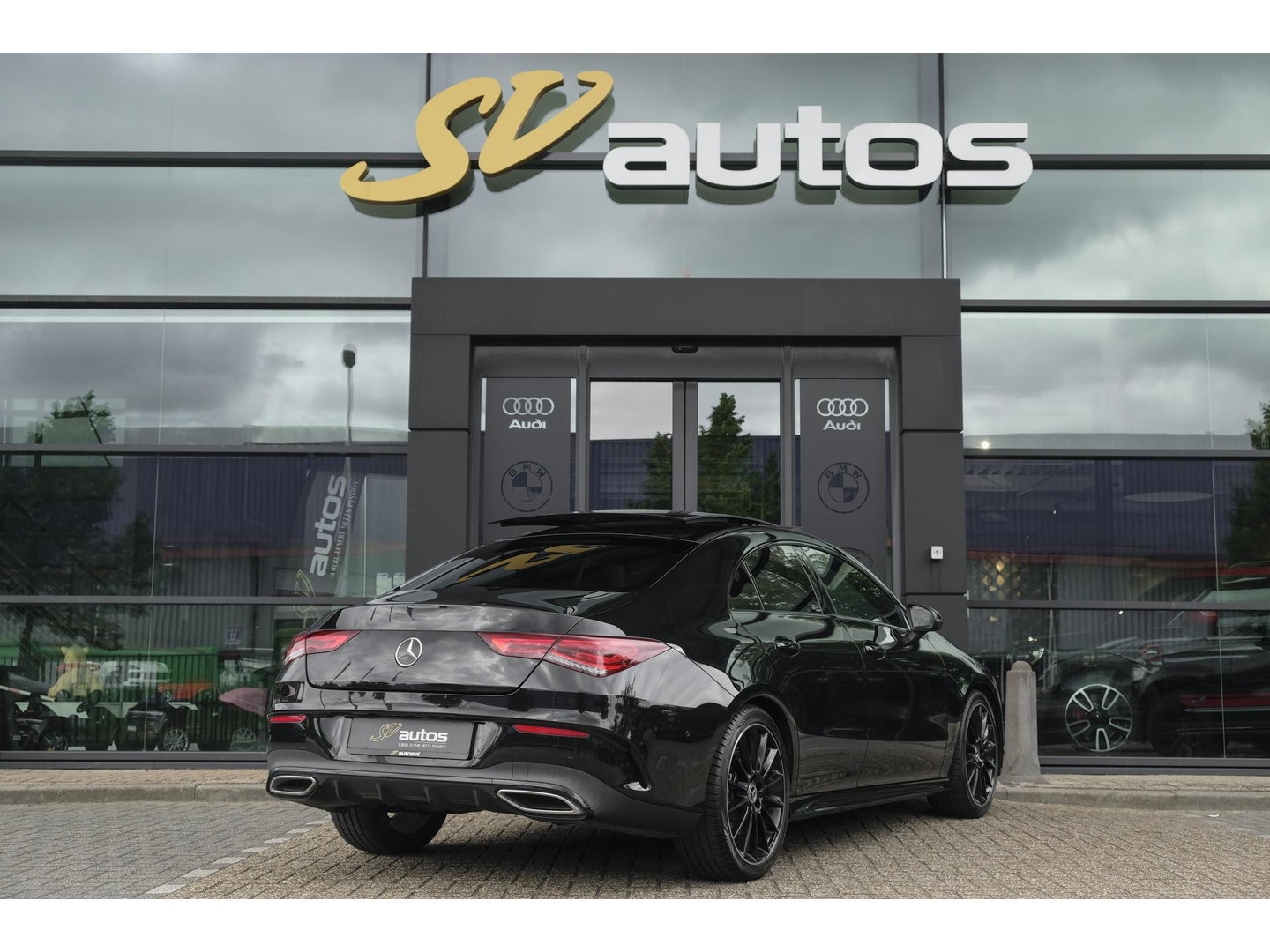 Mercedes-Benz CLA-Klasse CLA250 AMG 224pk Panoramadak Night pakket Widescreen Sfeerverlichting 19" LMV