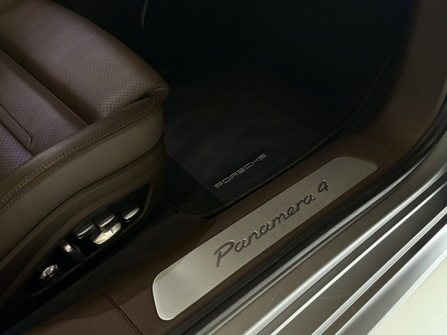 Porsche Panamera 2.9 V6 4 E-Hybrid 462PK / Softclose / Approved / PDLS+ / Nachtzicht