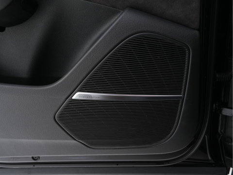 Audi RS Q8 4.0 TFSI Quattro * PANO | MILLTEK-EXHAUST | CERAMIC-BRAKES | CARBON-PACK | LEATHER | MEMORY-PACK | 4-WHEEL-STEERING | AIRSUSPENSION | BANG&OLUFSEN | ADAPTIVE-CRUISE | BLINDSPOT | TOPVIEW | SOFTCLOSE |  ....
