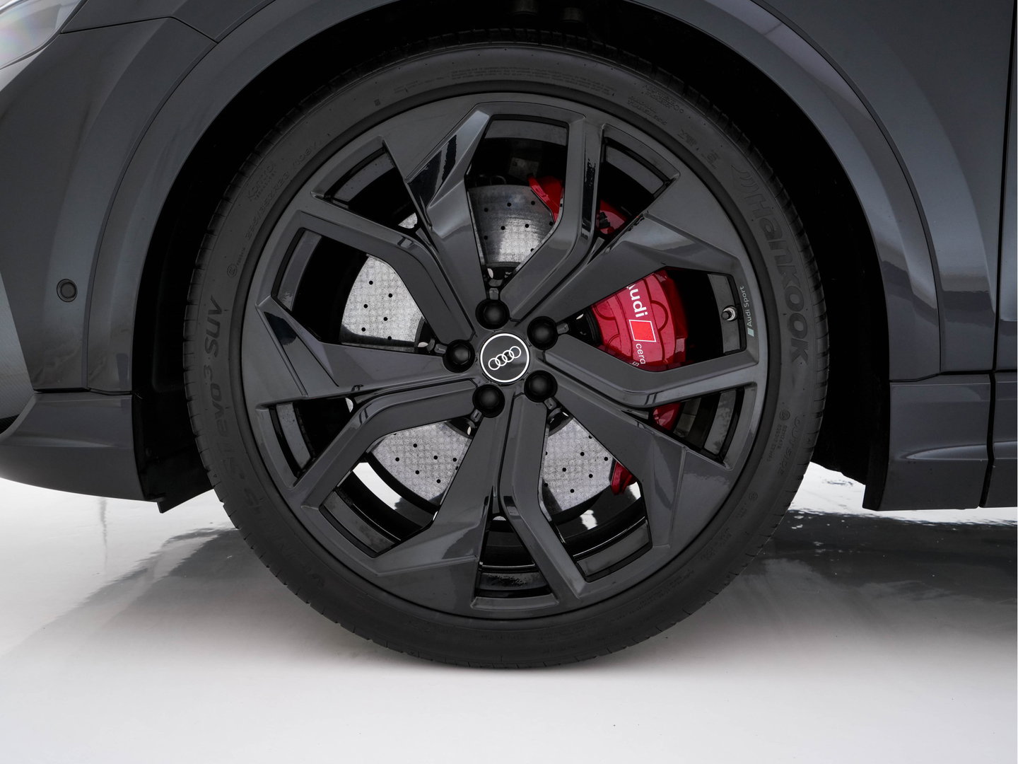 Audi RS Q8 4.0 TFSI Quattro * PANO | MILLTEK-EXHAUST | CERAMIC-BRAKES | CARBON-PACK | LEATHER | MEMORY-PACK | 4-WHEEL-STEERING | AIRSUSPENSION | BANG&OLUFSEN | ADAPTIVE-CRUISE | BLINDSPOT | TOPVIEW | SOFTCLOSE |  ....