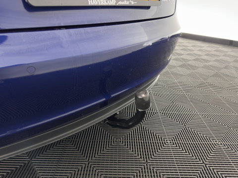 Tesla Model 3 Long Range AWD 75 kWh [3-Fase-11kW ] {SoH-82%} Aut. *PANO | AUTOPILOT | LEATHER | TOWBAR | KEYLESS | FULL-LED | MEMORY-PACK | TOPVIEW | DAB | CARPLAY | DIGI-COCKPIT | LANE-ASSIST | HEATED-COMFORTSEATS | 18"ALU*