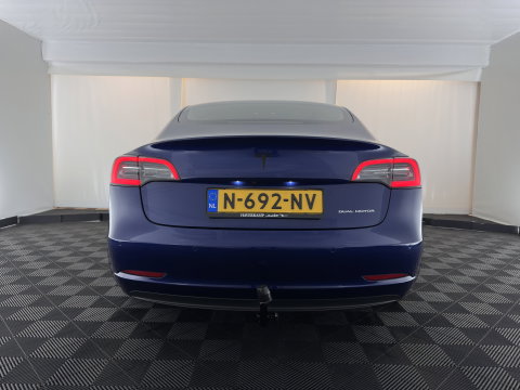 Tesla Model 3 Long Range AWD 75 kWh [3-Fase-11kW ] {SoH-82%} Aut. *PANO | AUTOPILOT | LEATHER | TOWBAR | KEYLESS | FULL-LED | MEMORY-PACK | TOPVIEW | DAB | CARPLAY | DIGI-COCKPIT | LANE-ASSIST | HEATED-COMFORTSEATS | 18"ALU*