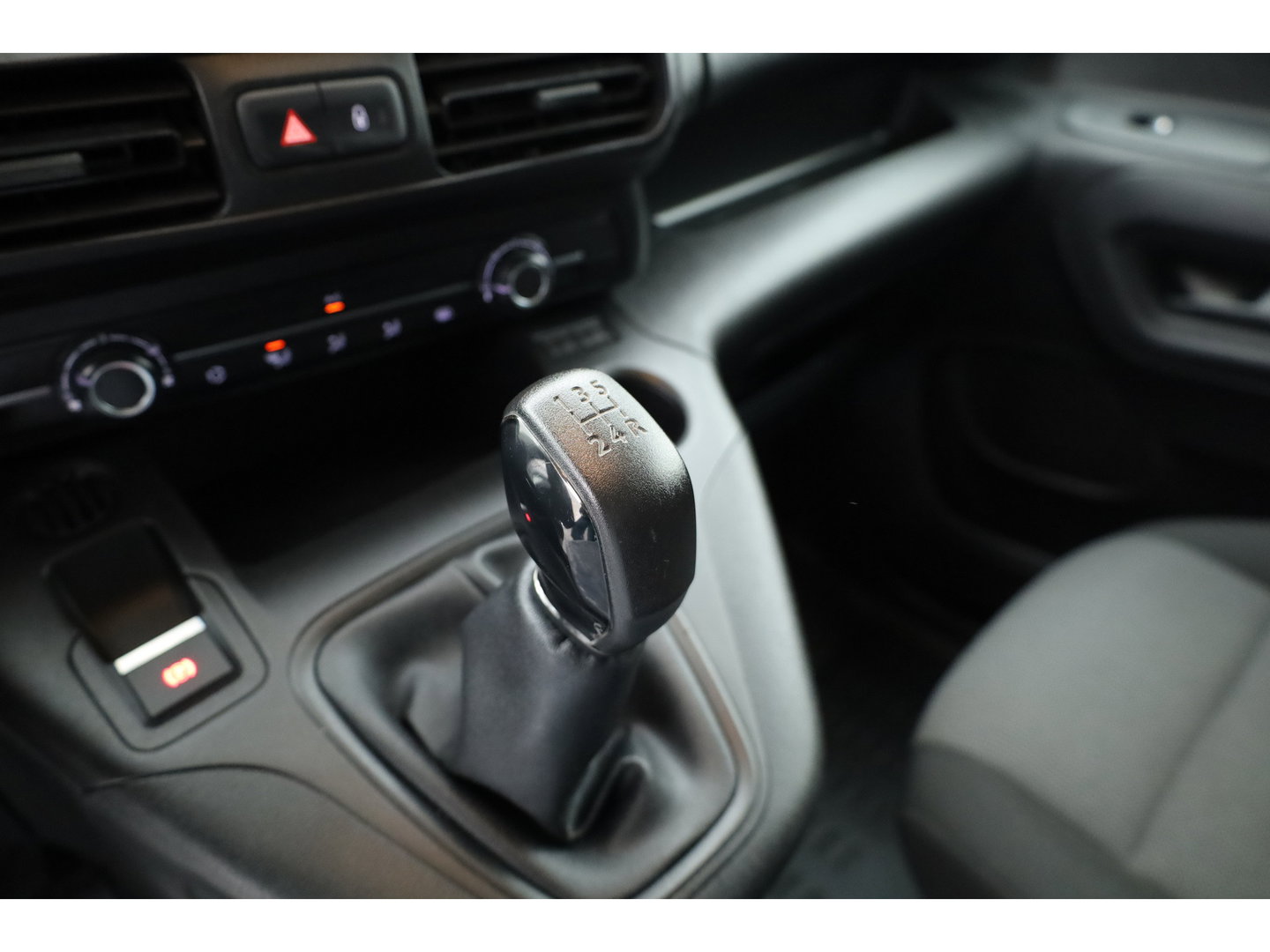 Peugeot Partner 1.5 BlueHDI Premium | Navi | Cruise | Airco | PDC | BPM vrij!