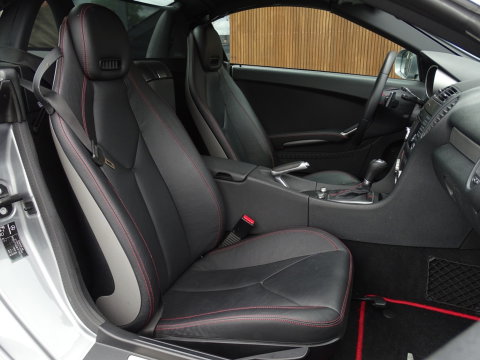 Mercedes-Benz SLK 350 305PK V6 AMG / Harman Kardon / Nappa / Roadster / LED