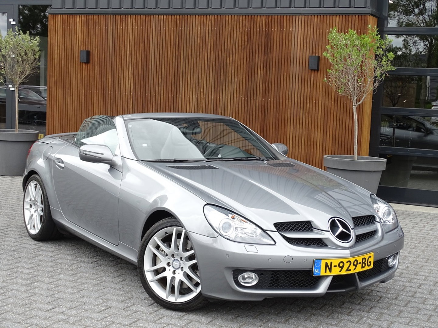 Mercedes-Benz SLK 350 305PK V6 AMG / Harman Kardon / Nappa / Roadster / LED