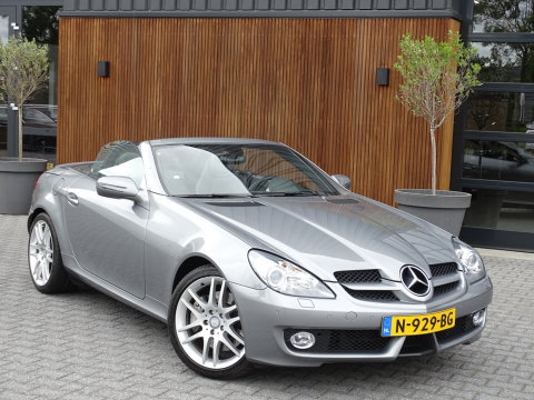 Mercedes-Benz SLK 350 305PK V6 AMG / Harman Kardon / Nappa / Roadster / LED
