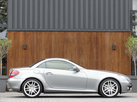 Mercedes-Benz SLK 350 305PK V6 AMG / Harman Kardon / Nappa / Roadster / LED