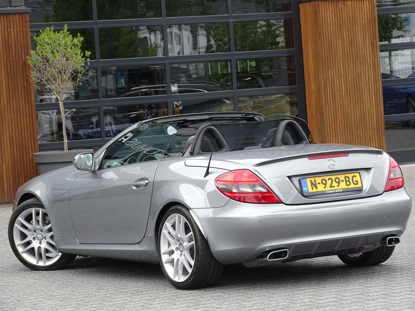 Mercedes-Benz SLK 350 305PK V6 AMG / Harman Kardon / Nappa / Roadster / LED