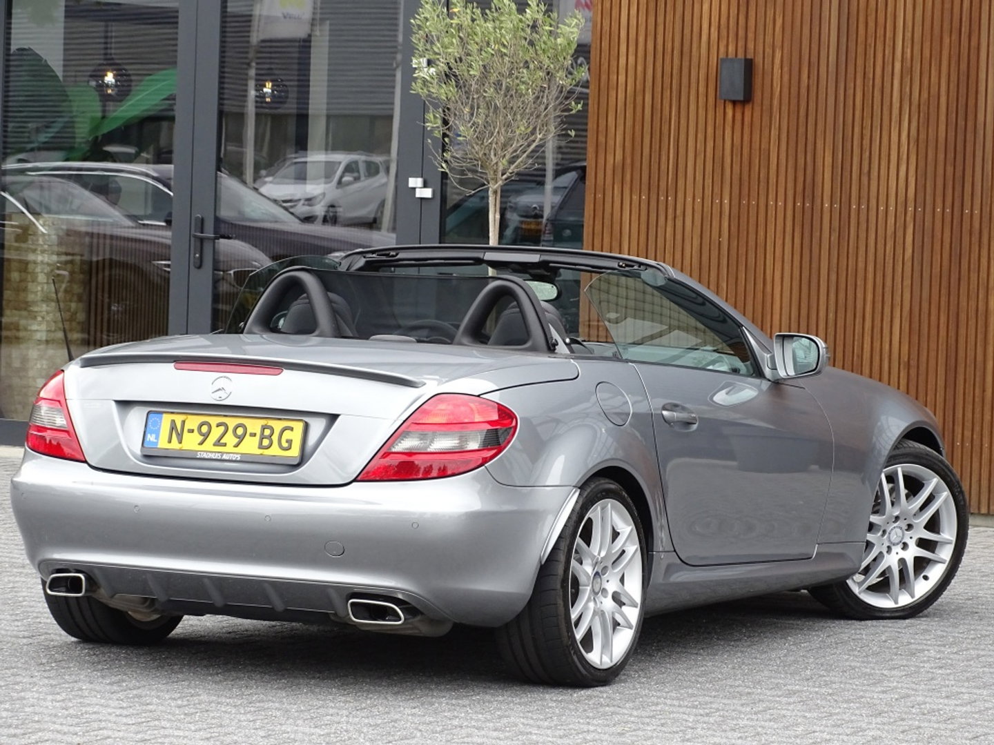Mercedes-Benz SLK 350 305PK V6 AMG / Harman Kardon / Nappa / Roadster / LED