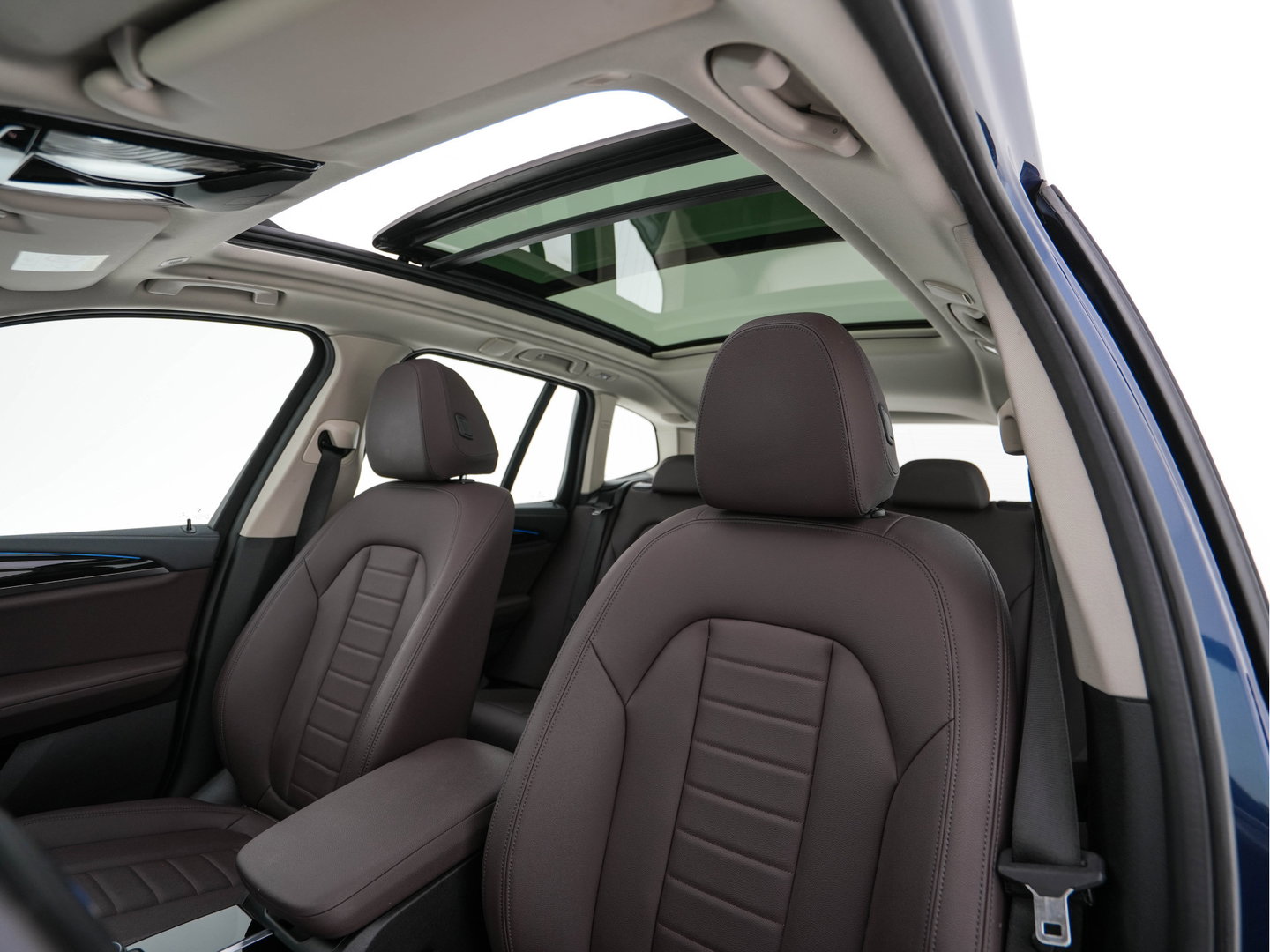BMW iX3 Executive 80 kWh [3-Fase-11kW ] {SoH-98%} (INCL-BTW) Aut. *PANO | LEATHER | ADAPTIVE-CRUISE | FULL-LED | MEMORY-PACK | BLIND-SPOT |  DIGI-COCKPIT | HEATED-COMFORTSEATS | KEYLESS | CAMERA | DAB+ | 19''ALU*