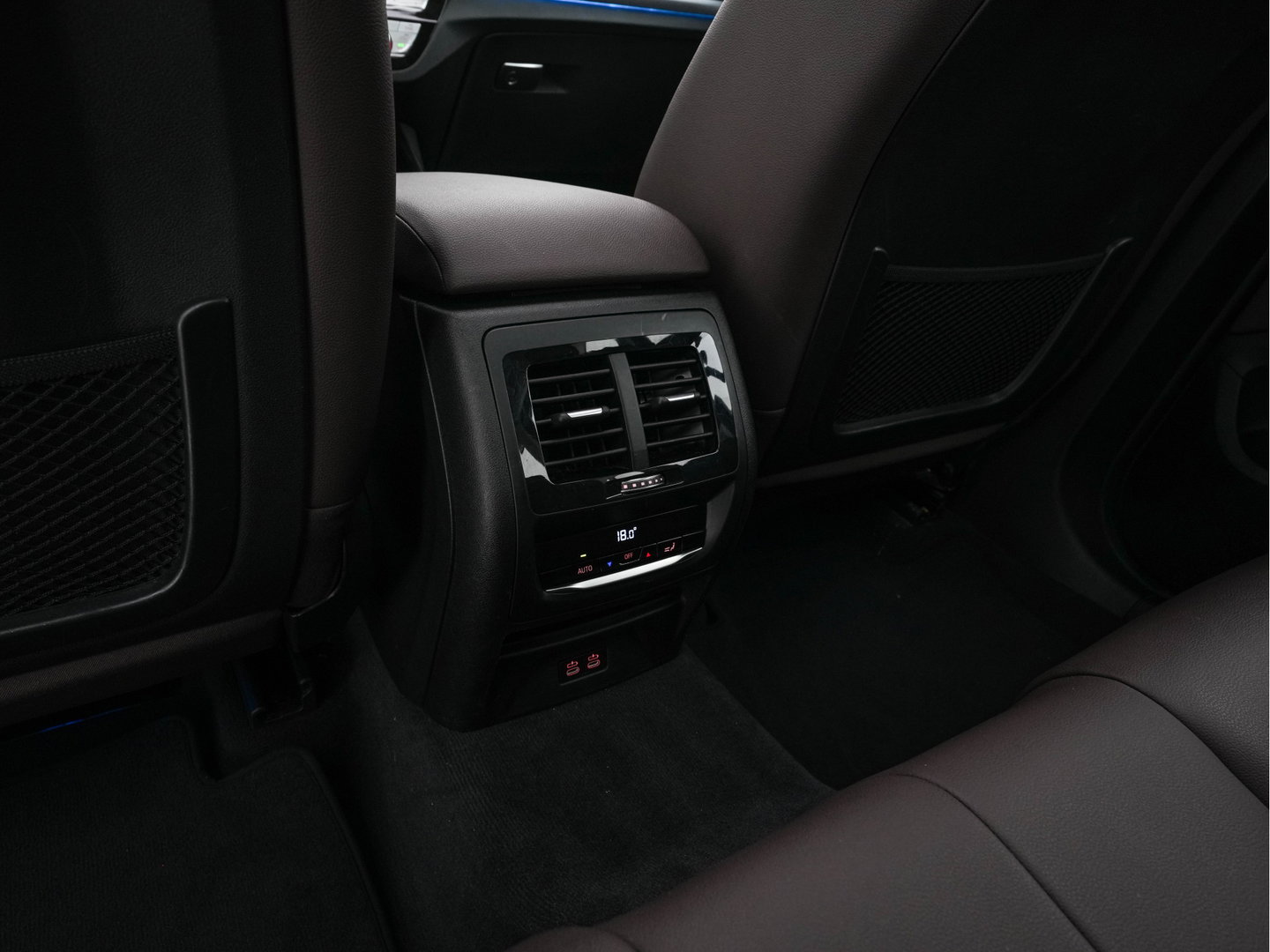 BMW iX3 Executive 80 kWh [3-Fase-11kW ] {SoH-98%} (INCL-BTW) Aut. *PANO | LEATHER | ADAPTIVE-CRUISE | FULL-LED | MEMORY-PACK | BLIND-SPOT |  DIGI-COCKPIT | HEATED-COMFORTSEATS | KEYLESS | CAMERA | DAB+ | 19''ALU*