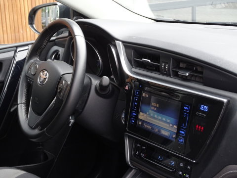 Toyota Auris Touring Sports 1.8 Hybrid 136PK / Dynamic Edit. / trekhaak / LED