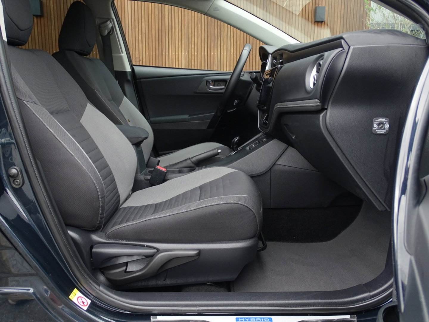 Toyota Auris Touring Sports 1.8 Hybrid 136PK / Dynamic Edit. / trekhaak / LED