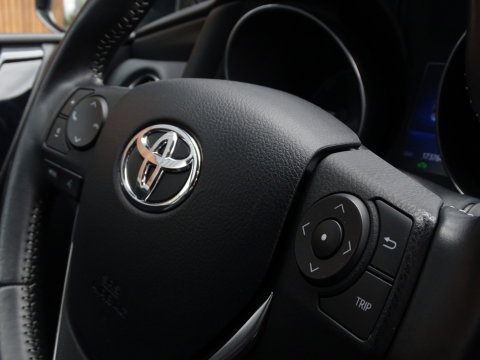 Toyota Auris Touring Sports 1.8 Hybrid 136PK / Dynamic Edit. / trekhaak / LED