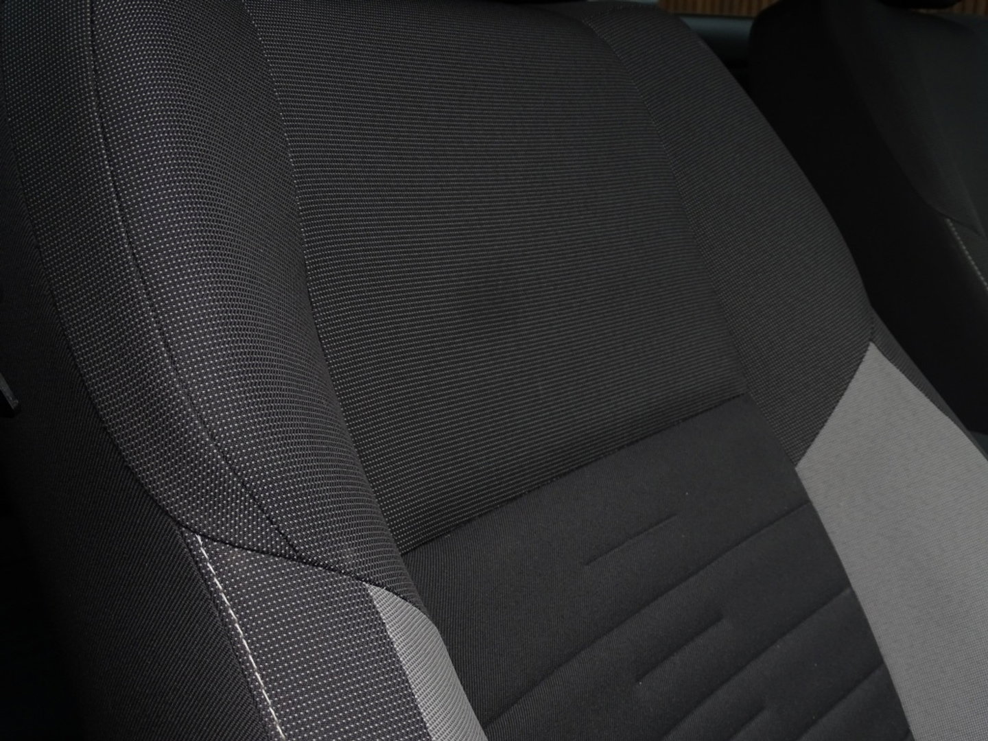 Toyota Auris Touring Sports 1.8 Hybrid 136PK / Dynamic Edit. / trekhaak / LED