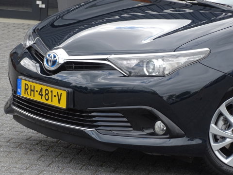 Toyota Auris Touring Sports 1.8 Hybrid 136PK / Dynamic Edit. / trekhaak / LED