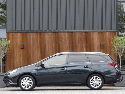 Toyota Auris Touring Sports 1.8 Hybrid 136PK / Dynamic Edit. / trekhaak / LED
