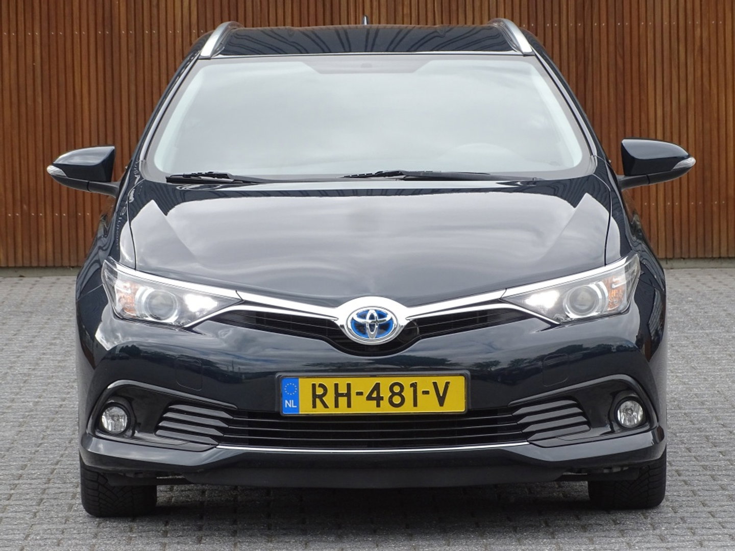 Toyota Auris Touring Sports 1.8 Hybrid 136PK / Dynamic Edit. / trekhaak / LED