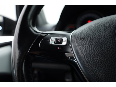 Volkswagen up! 1.0 TSI BMT Cross Up! | RIJKLAAR !! | Cruise Control | PDC+A | Stoelverw. | Bluetooth | 16''